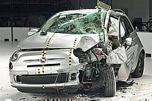 Der Fiat 500 nach dem Crashtest. Foto: IIHS/dpp-AutoReporter